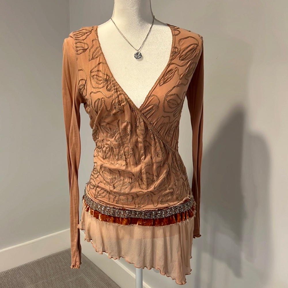 Deep v cross cross front 3/4 shirt